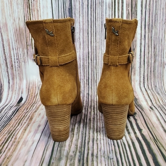 KOOLABURRA by Ugg Suede Samiah Buckle Boots Chestnut Brown New Size 8 - Picture 2 of 10